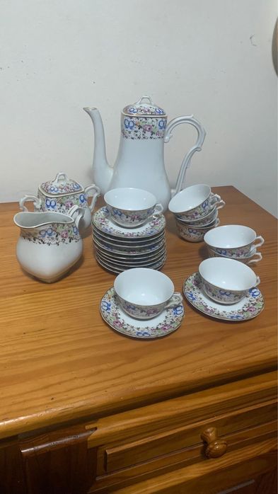 Serviço de chá porcelana Vista Alegre “lacinhos”