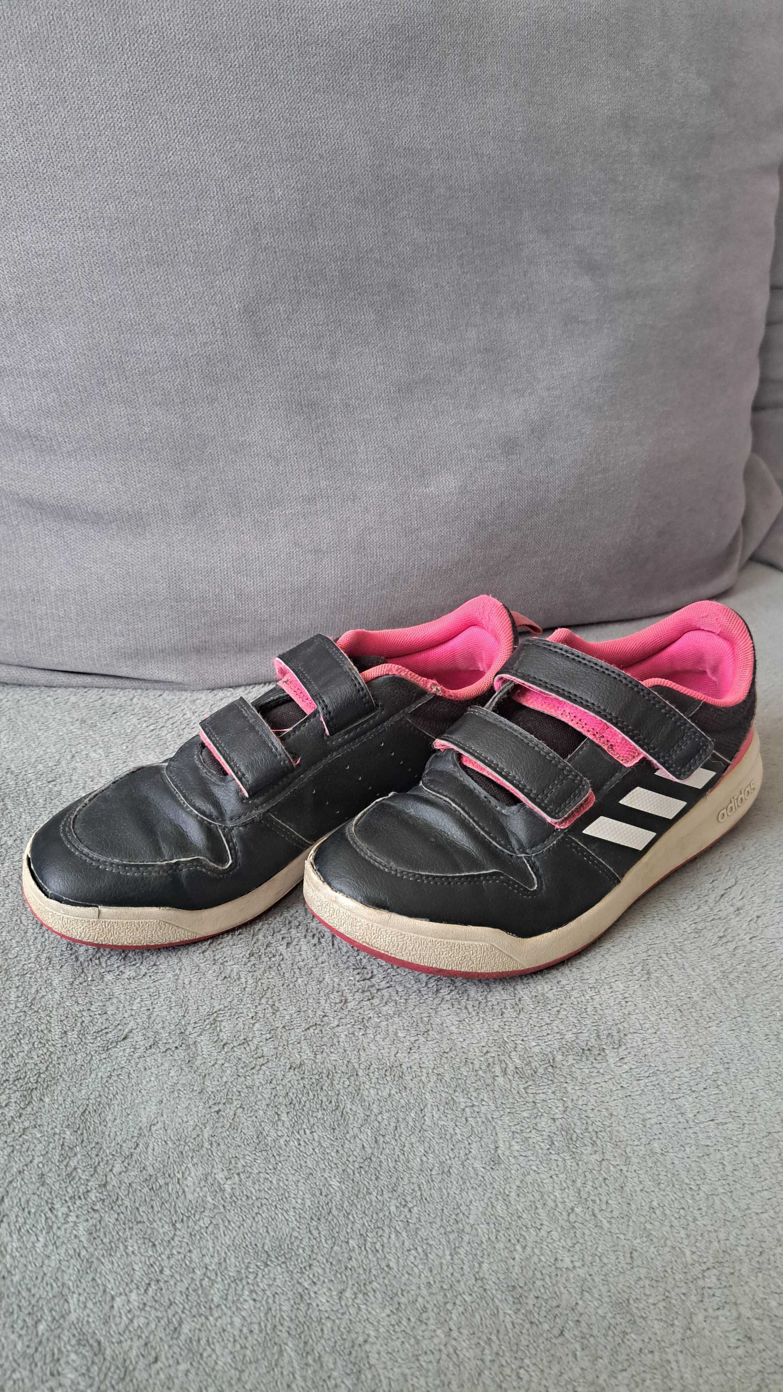 Buty marki Adidas rozmair 34