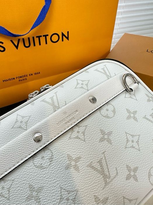 Louis Vuitton mano alpha сумка мужская белая кожаная оригинал