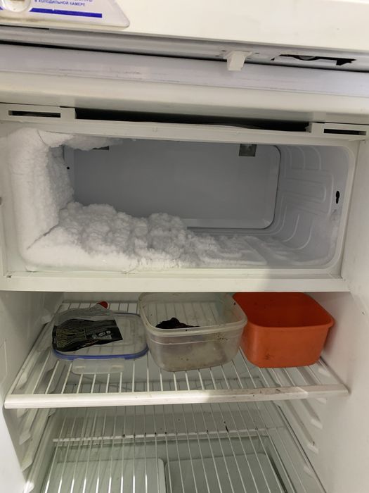 Продам холодильник Смоленск
