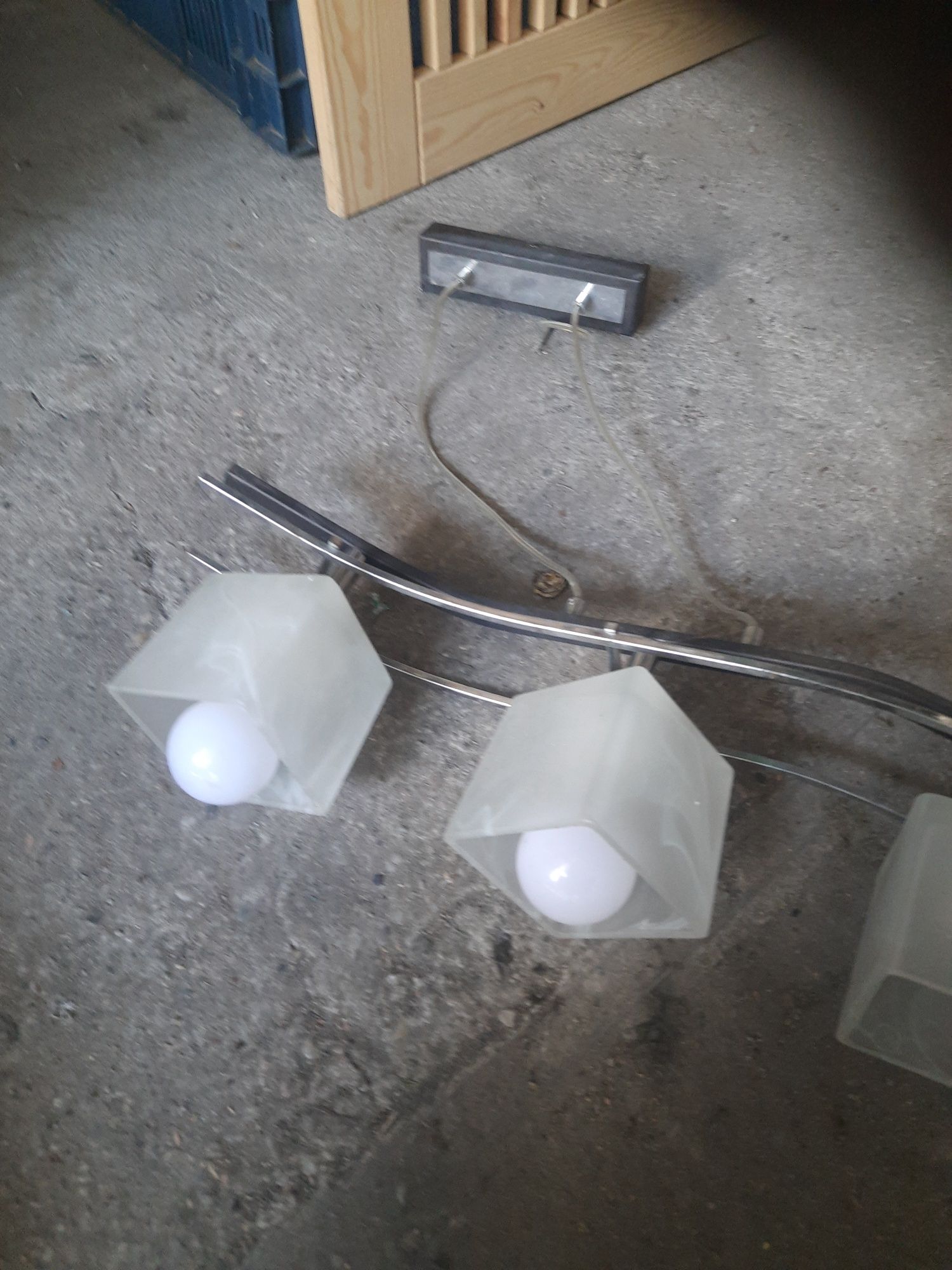 Lampa sufitowa na 3 zarowki