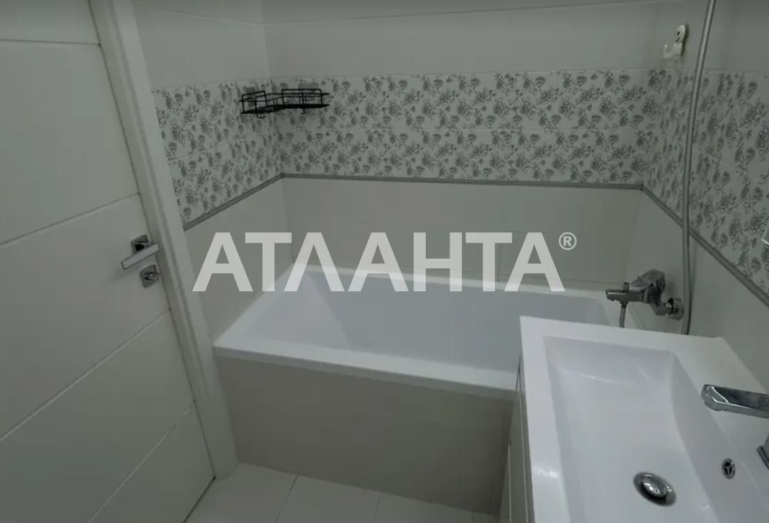 1к. з євроремонтом   500 м метро Теремки для життя та аренди .