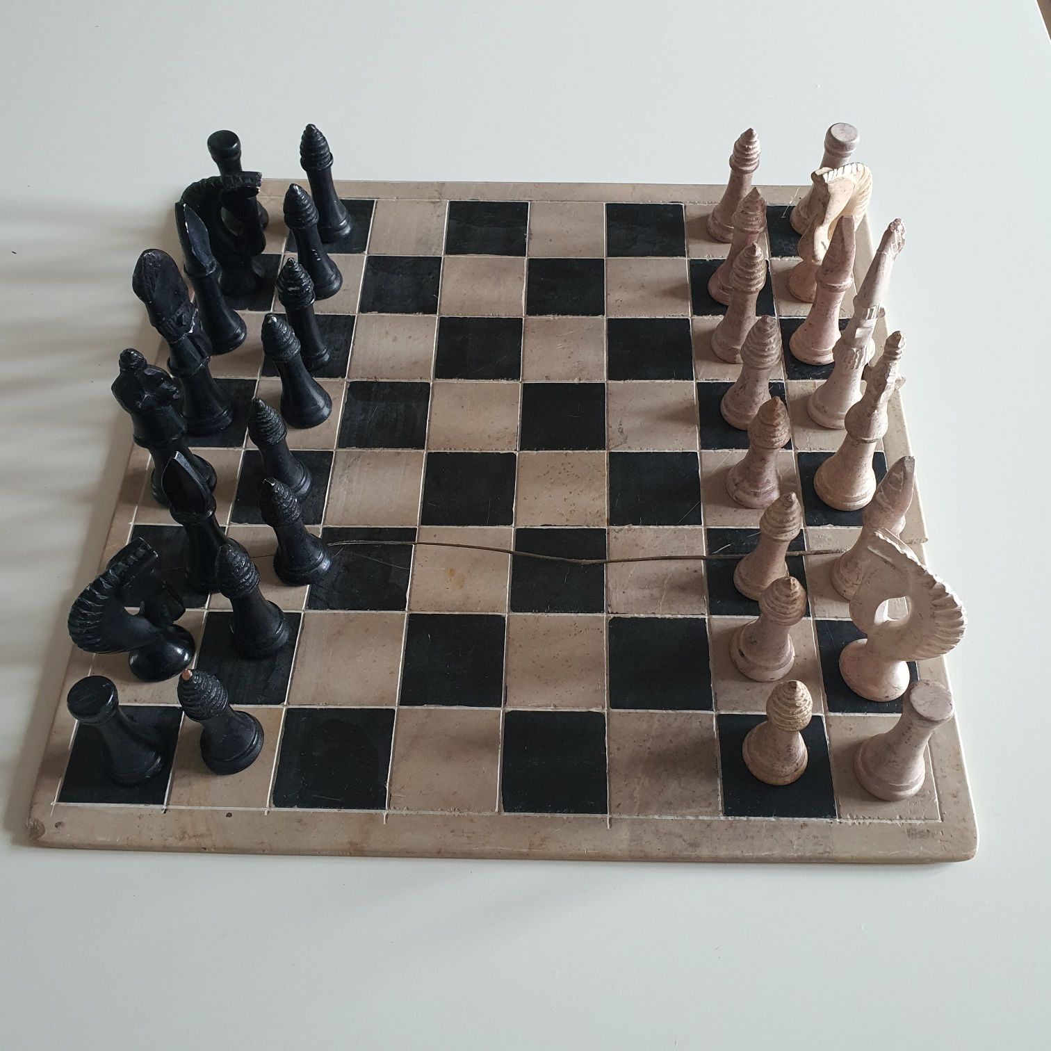Szachy z kamienia mydlanego