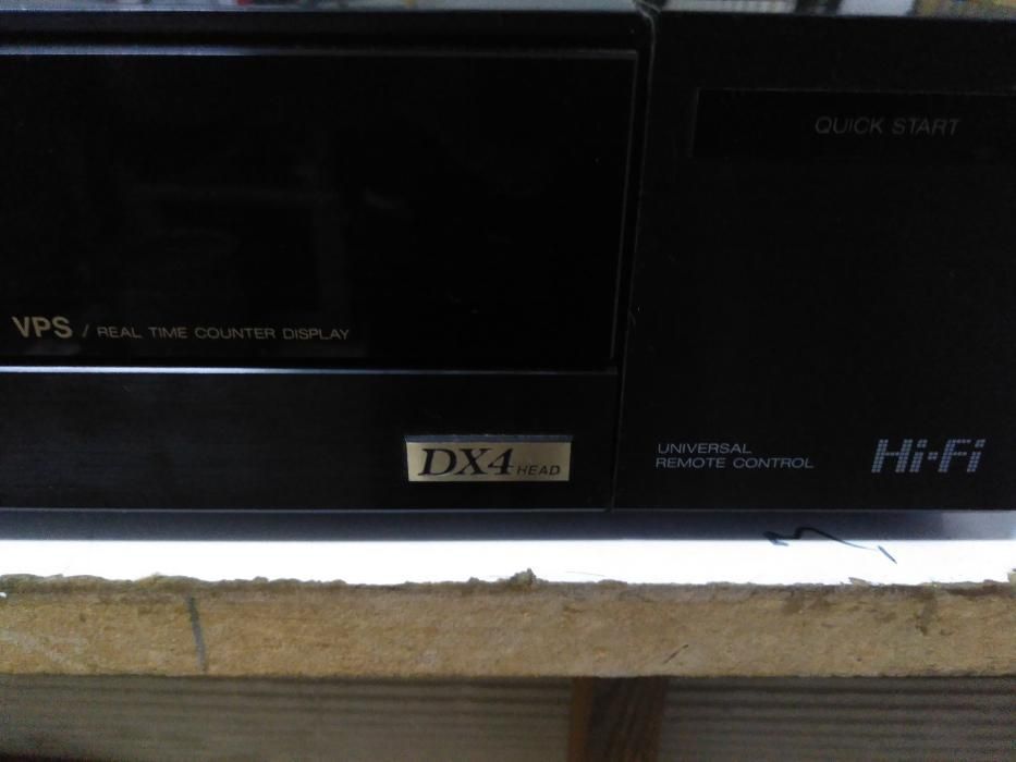 Video vhs AKAI dx4 HI-FI- com problema.