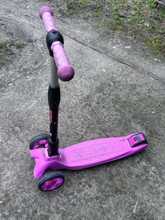 Самокат дитячий ,б/у