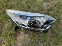 Lampa przednia prawa Renault Captur EU ladna