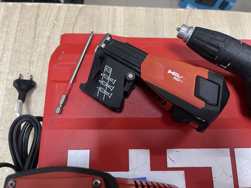 Hilti SD 5000-A22 + SD M-1 / шурупокрут для гіпсокартону Хілті