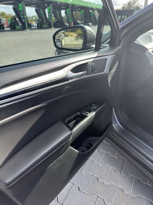 Ford Fusion 2013 Plug-In Hybrid Titanium