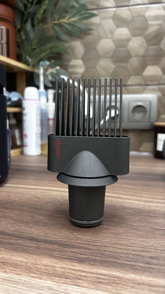 Насадка на фен dyson