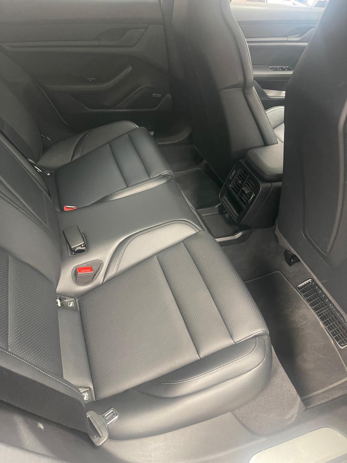 Porsche Taycan 4S Cross Turismo
