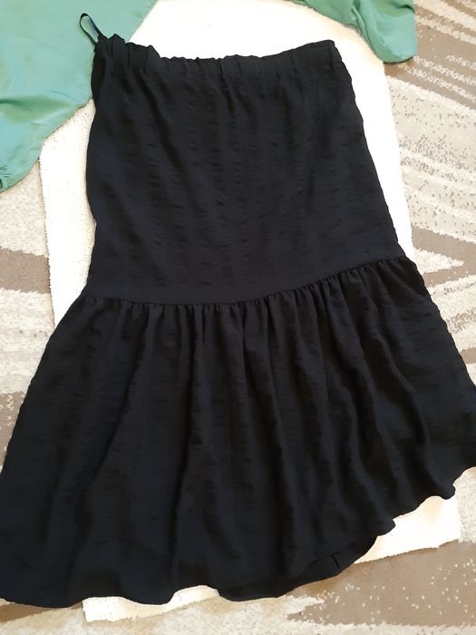 Спідниця легка, блуза з обємним рукавом