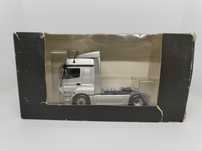Колекційна масштабна модель Mercedes-Benz Axor 1:43 Minichamps