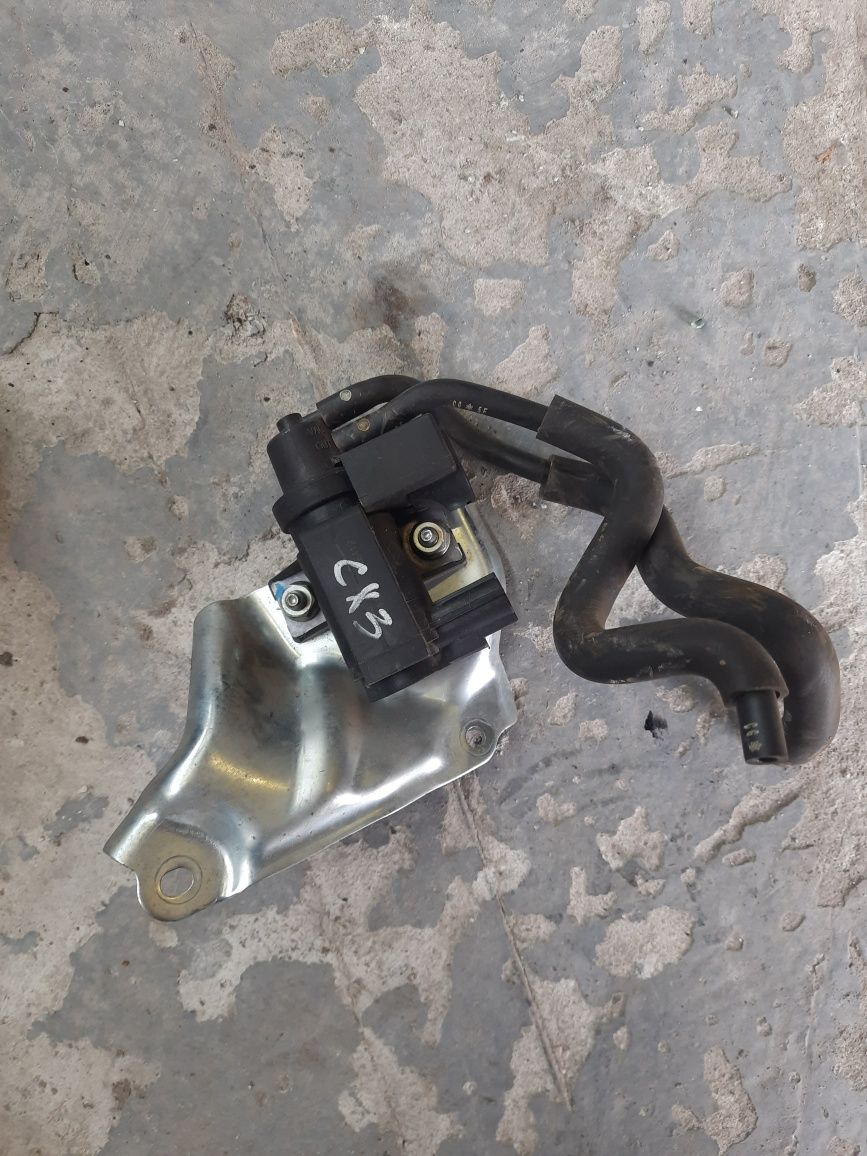 Клапан вакуумный S550-18741 Mazda 7.05314.01 Pierburg
