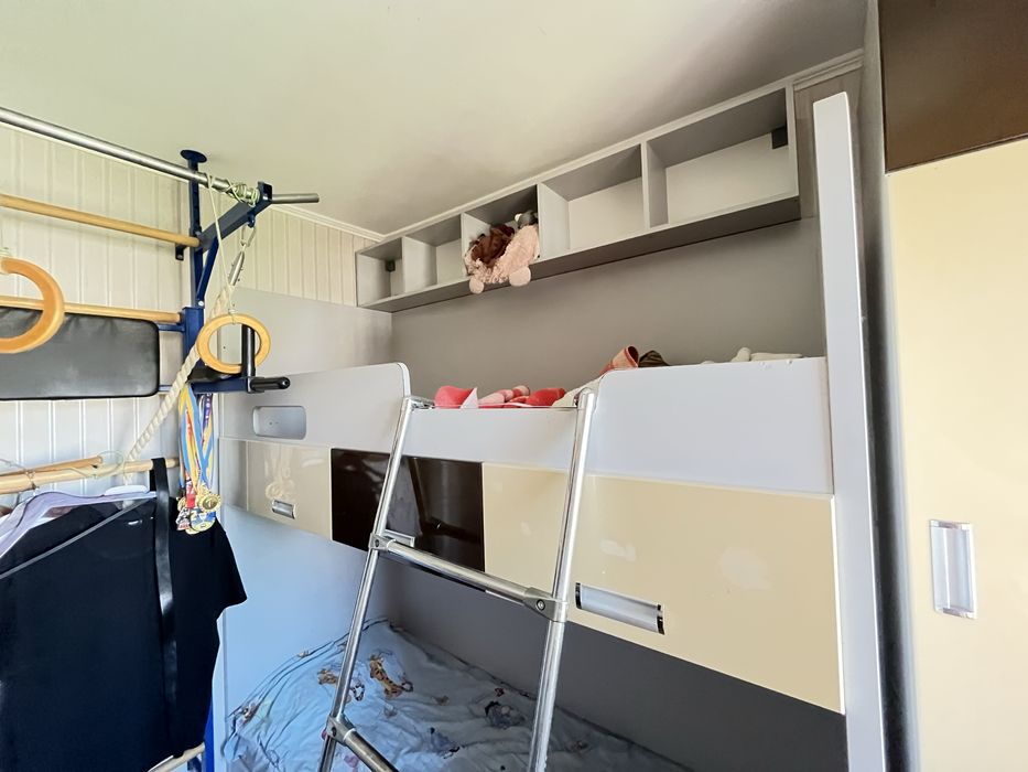 Продам двоярусне  ліжко