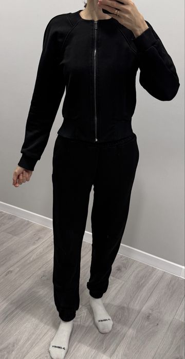 Костюм жіночий