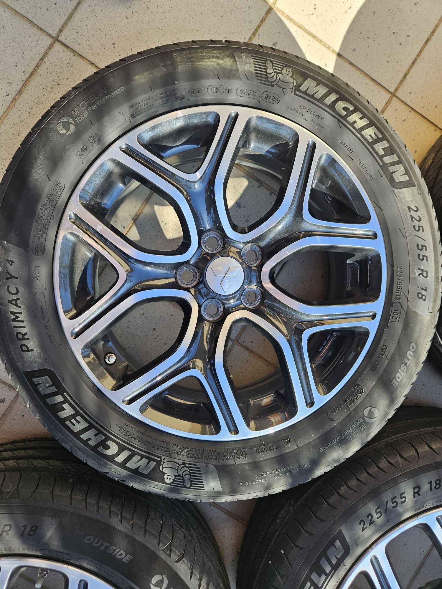 Opony Michelin letnie z felgami do Mitsubishi Outlander