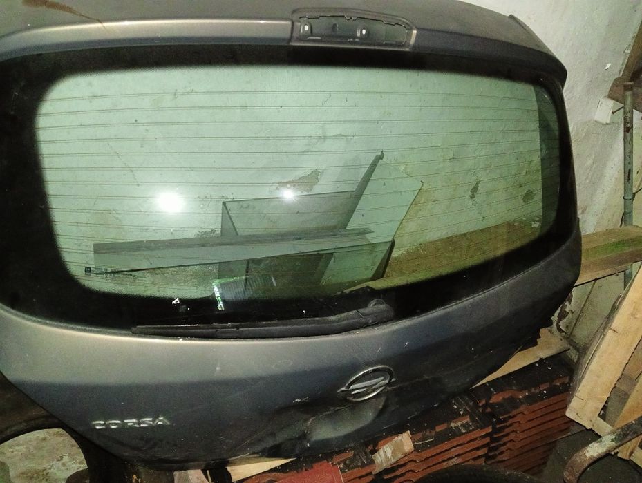 Szyba tylna opel corsa d