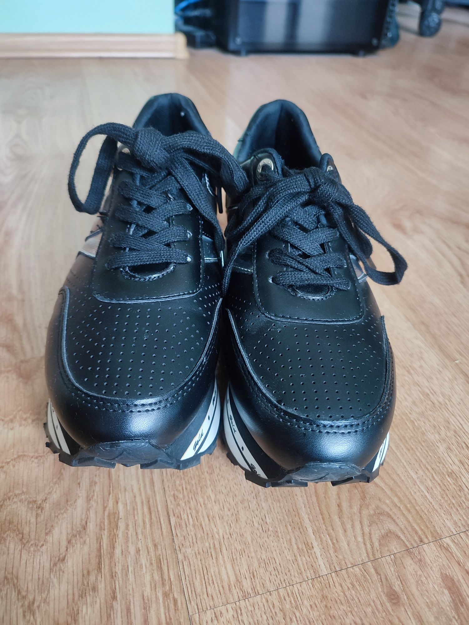Lekkie buty sportowe adidasy na platformie 38