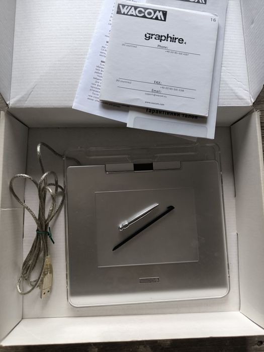 Графічний планшет Wacom CTE-440