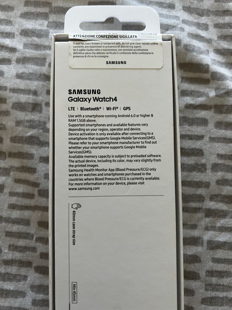 Smartwatch SAMSUNG Galaxy Watch 4 40mm LTE Dourado