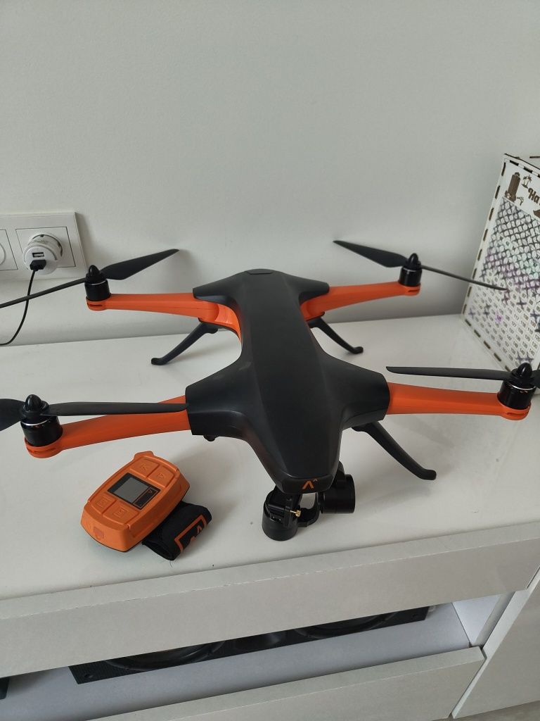 Квадрокоптер Staaker 1 Follow Me drone