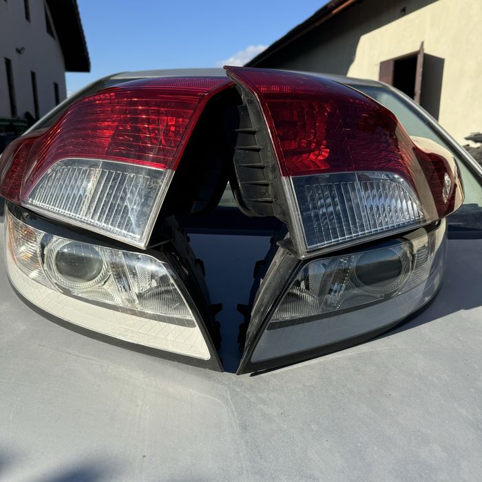 Крило Volvo v50 Розборка Вольво в50