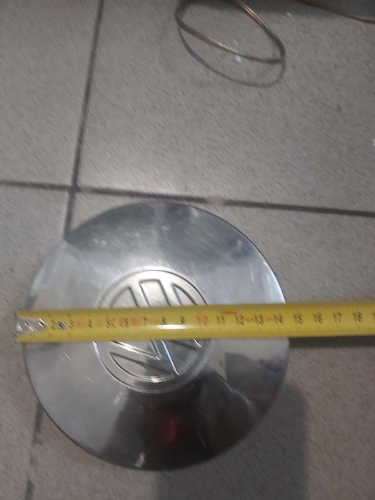 Dekielek chromowany VW