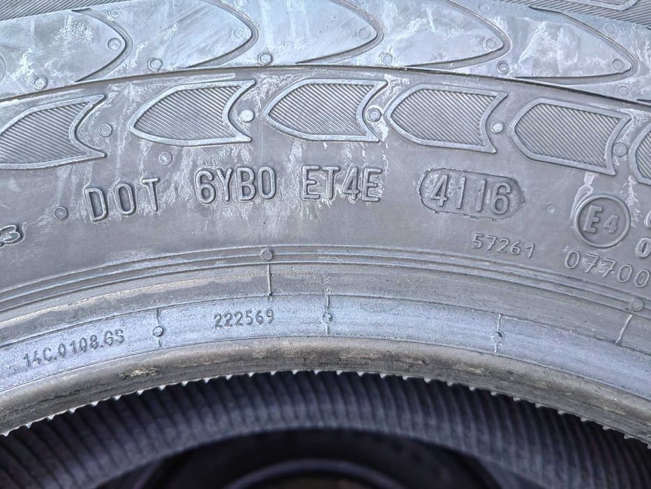 235/65R16C 115/113R Continental Vanco 2 bus lato