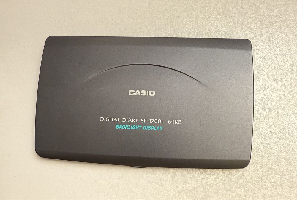 Organizer Casio SF-4700L 64KB lata 90 retro vintage