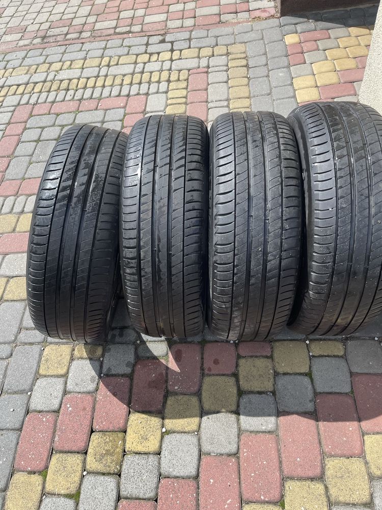 Sprzedam komplet opon uzywanych  215/60R17 Michelin primacy 3
