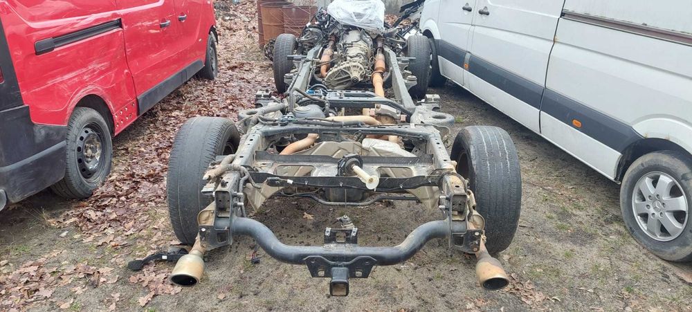 Dodge RAM Crew Cab 19+ Prawe kp[ drzwi przód tył kod lak PW7 klapa