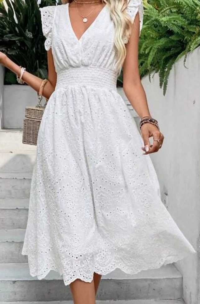 Vendo vestido branco midi novo com bordados - Tamanho S (36)