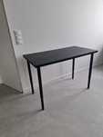 Sprzedam biurko Ikea, blat 120×60cm, z regulowanymi nogami 60-90cm
