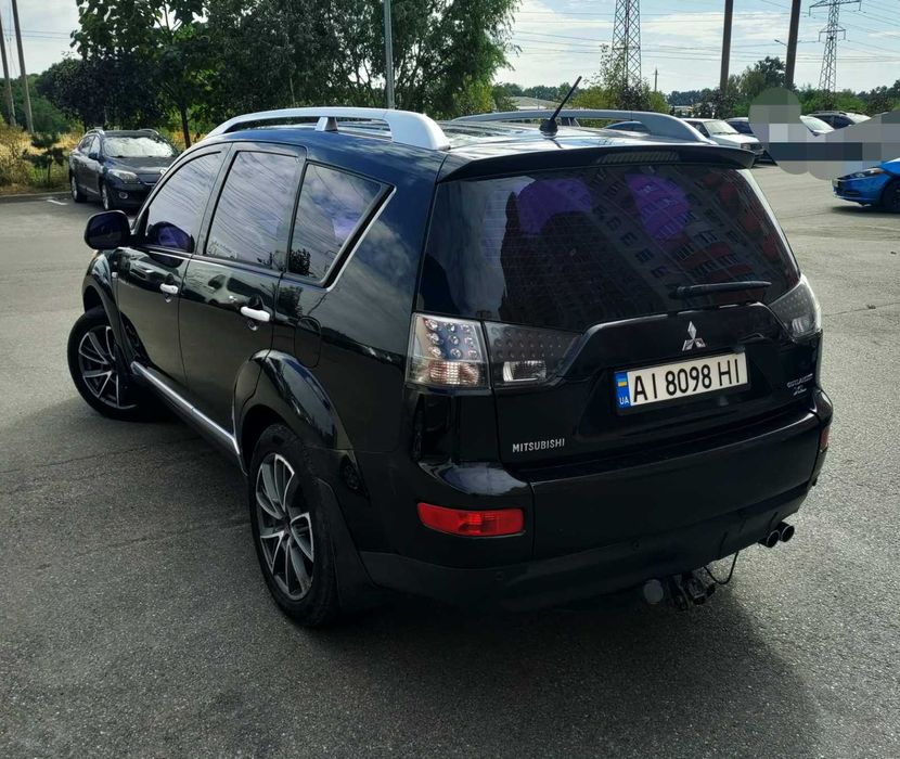 Продам Mitsubishi Outlander 2008 року.