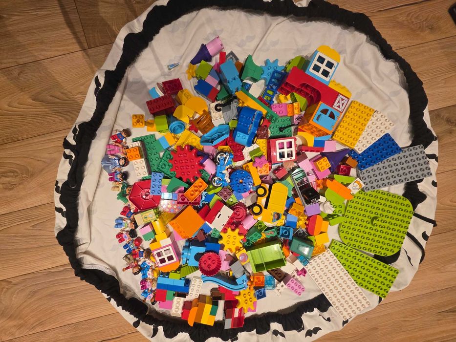 Klocki duplo 4,5kg dużo ludzików, stan bardzo dobry