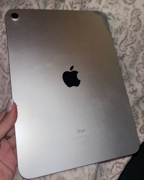 Ipad 10 gen srebrny