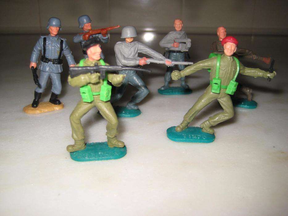 7 soldados Timpo toys déc.1960
