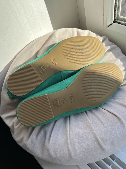 Яскраві,шкіряні,замшеві балетки  M&S