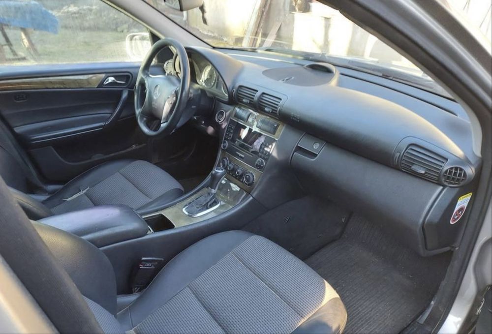 Zamiana/Sprzedaż•Mercedes-Benz C220 CDI 2.2 TDI Automat • 2007 r.