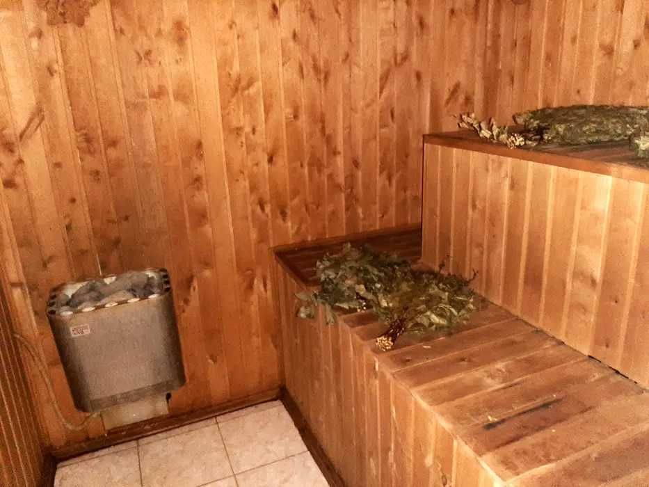 97 Дом  до 40 чел 25 спальных мест бассейн  баня Петровка Дорогожичи