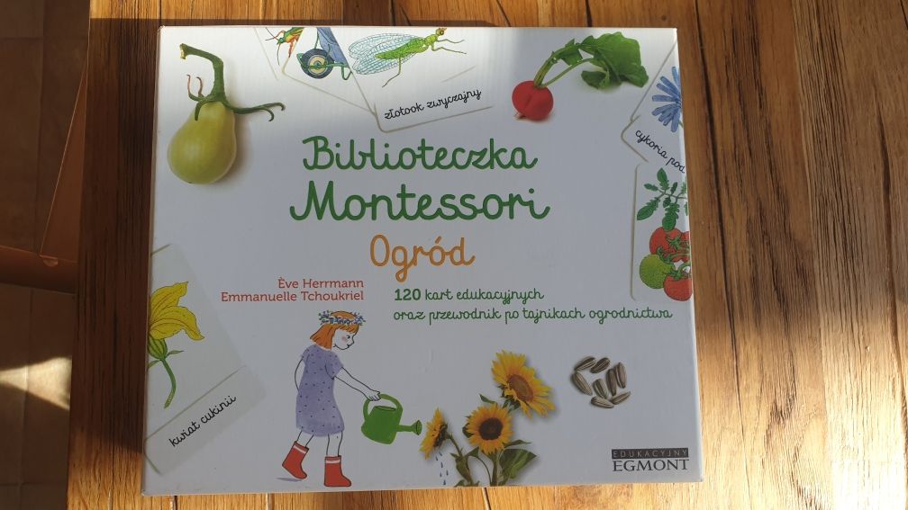 Biblioteczka Montessori Ogród