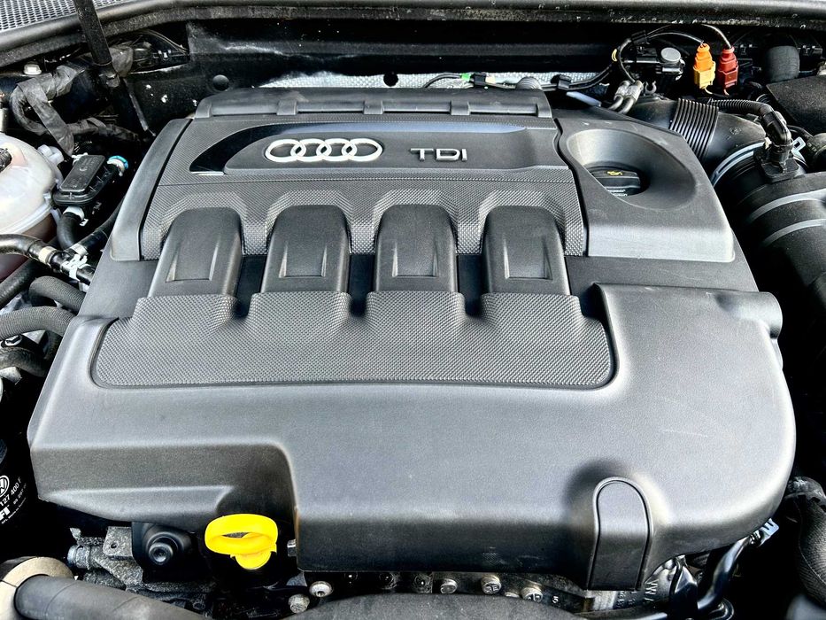 Audi A3 Sportsback S line 2.0 TDi 150cv (150.000kms com histórico)