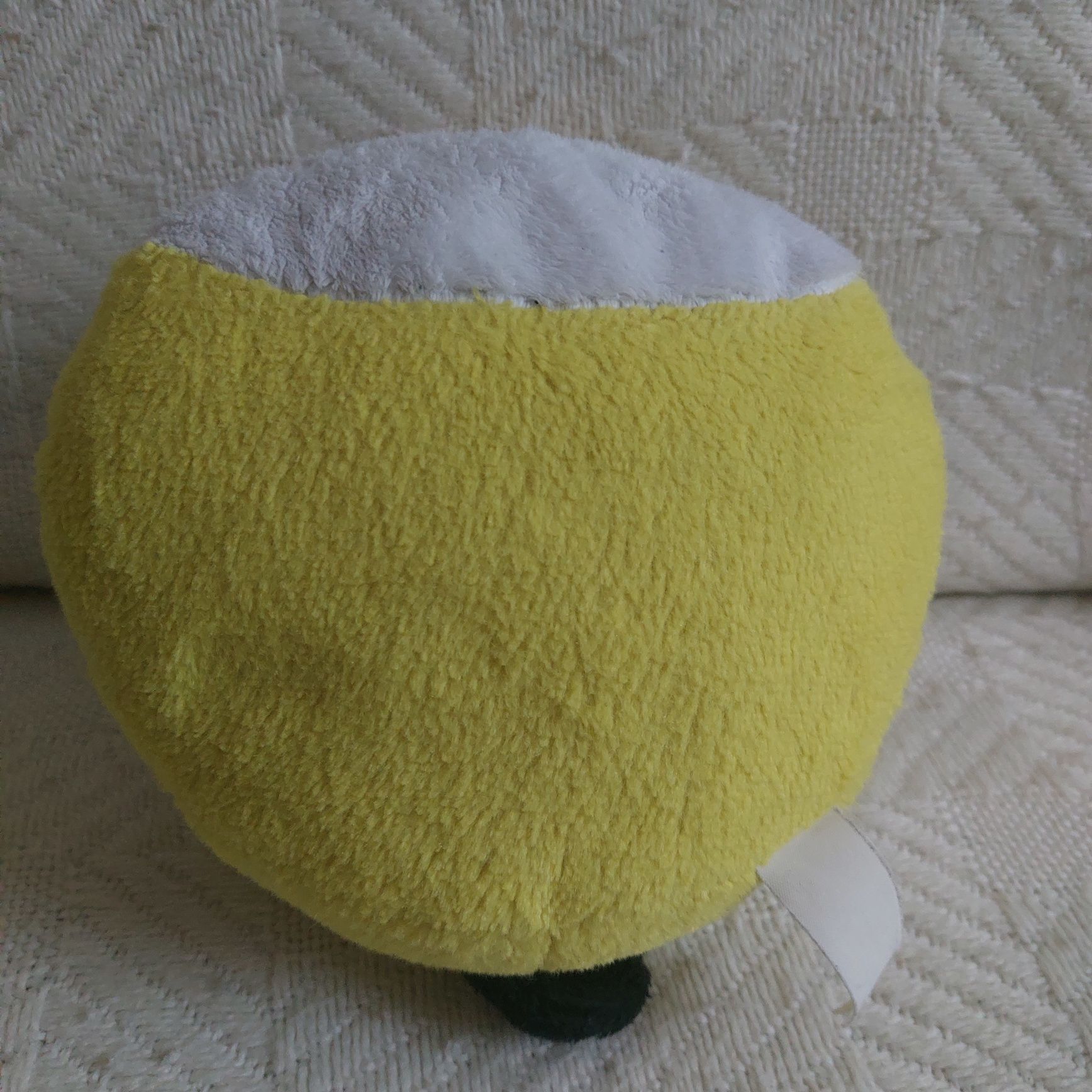 Chuck Żółty Yellow Angry Birds.okolo 21 cm.