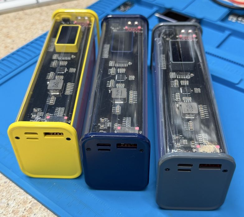Павербанк 28000 mAh. 22 W с быстрой зарядкой, прозрачный корпус