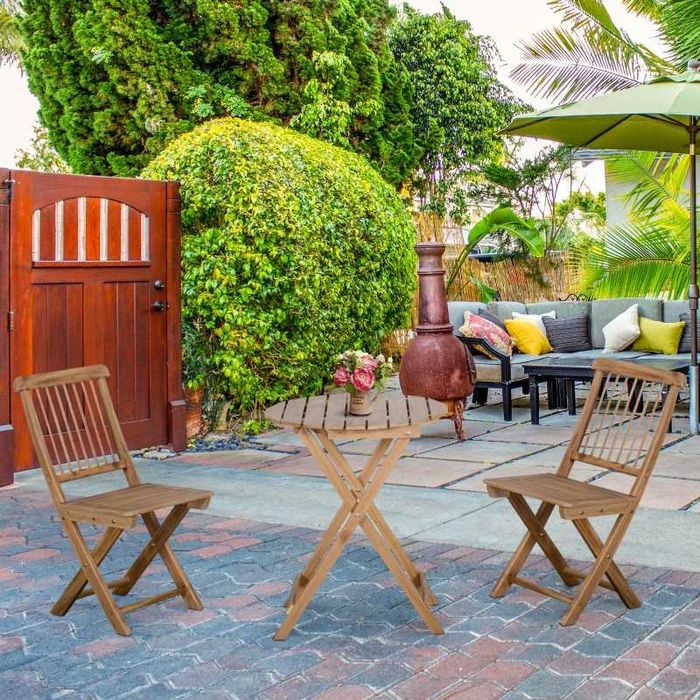 Zestaw mebli ogrodowych lub na balkon – komplet drewniany