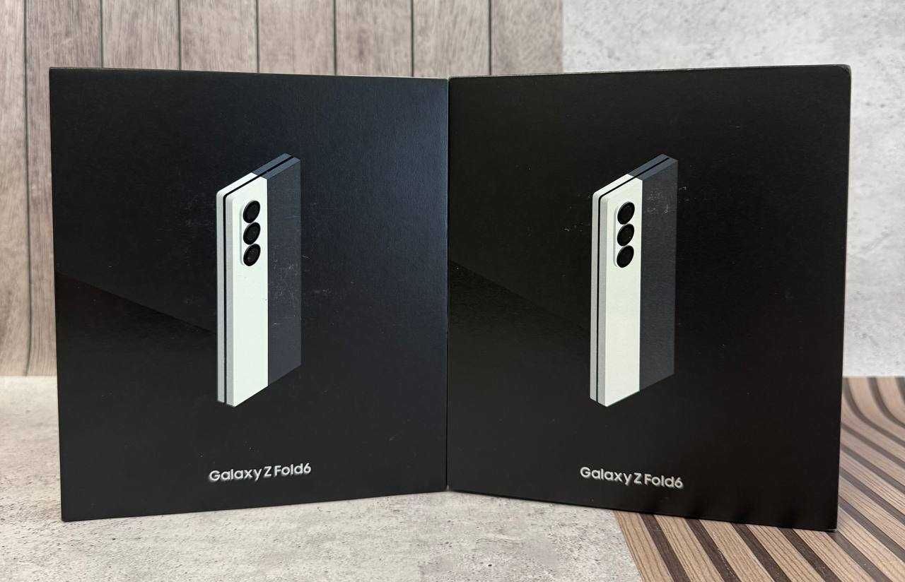 Смартфон Samsung Galaxy Fold6 12/256GB Black/White