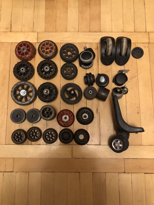 Запчастини для валізи-чемодана,колеса,ручки ,ніжки