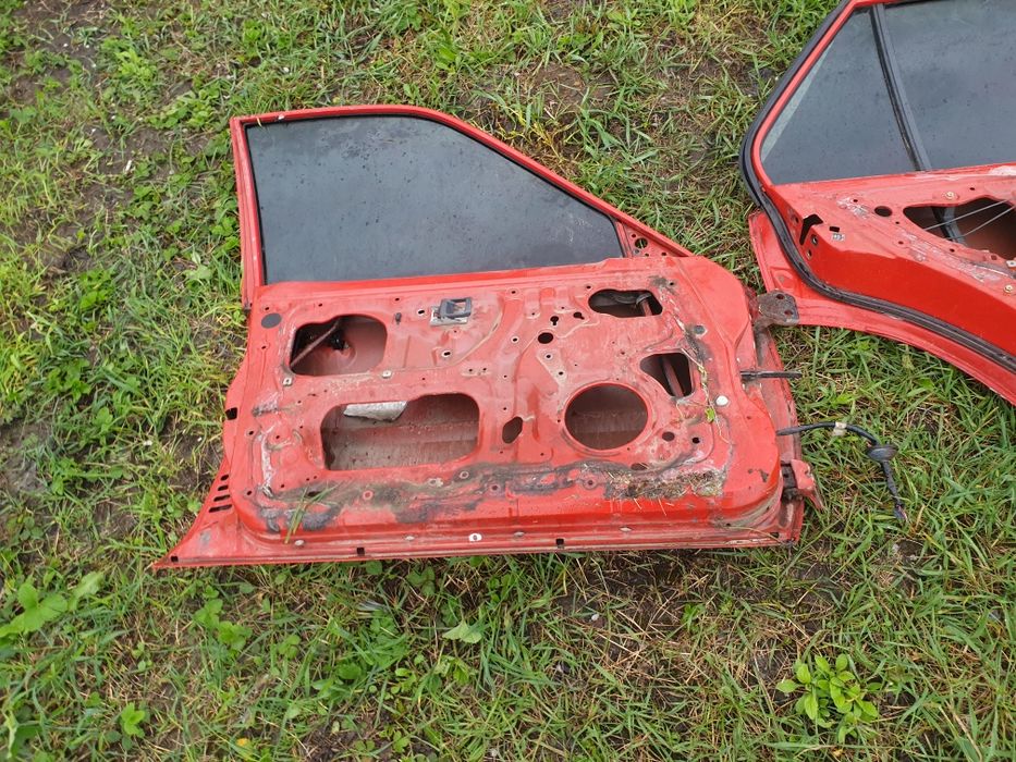 Капот Nissan Sunny N13