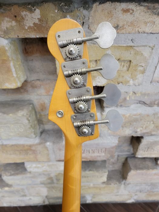 Бас-гитара Fender Jazz Bass. Made in Japan 94-95год.