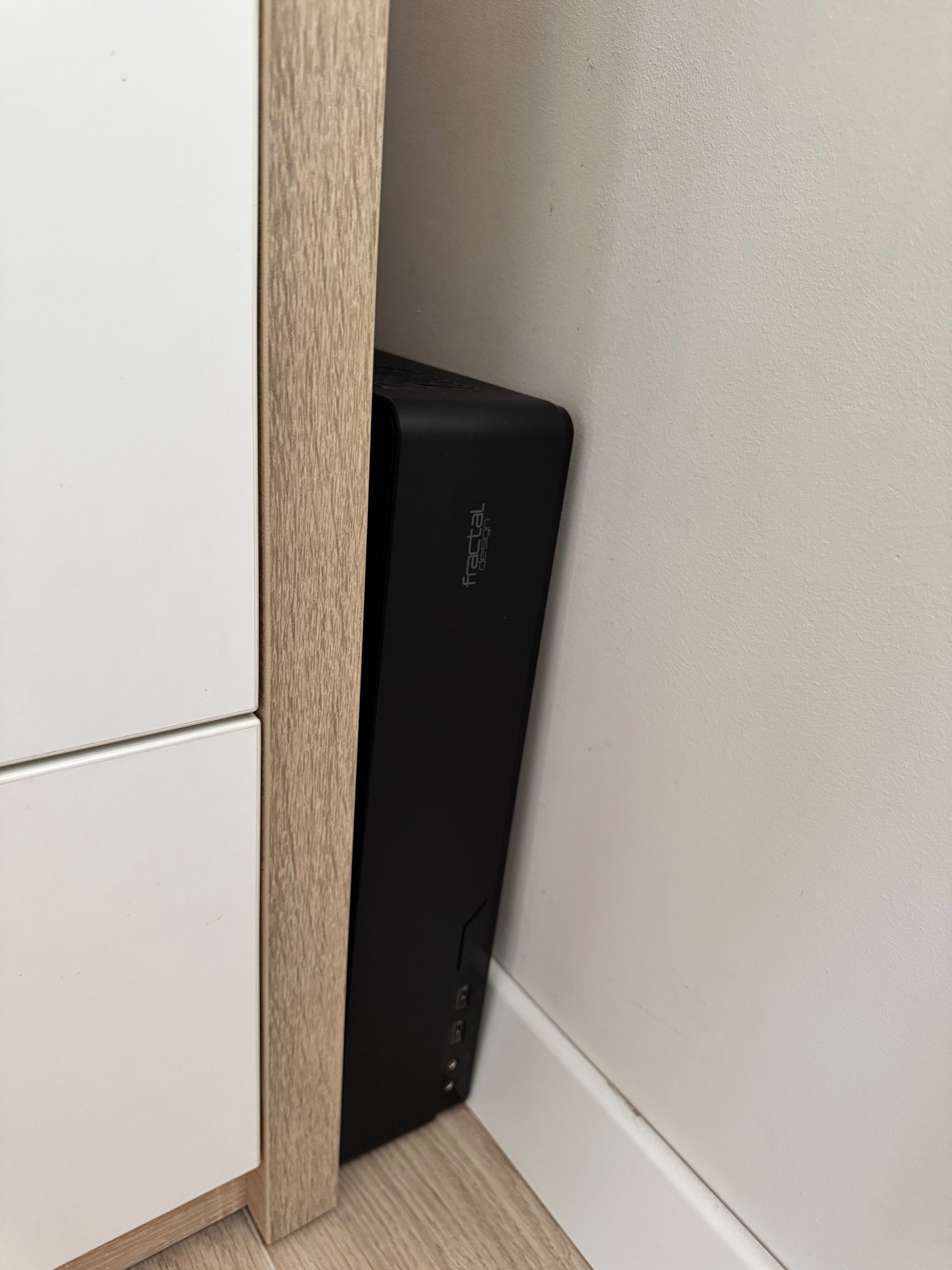 Fractal Design Node 202 + БП